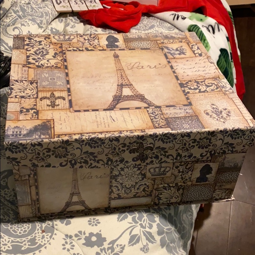 Decorative storage box!